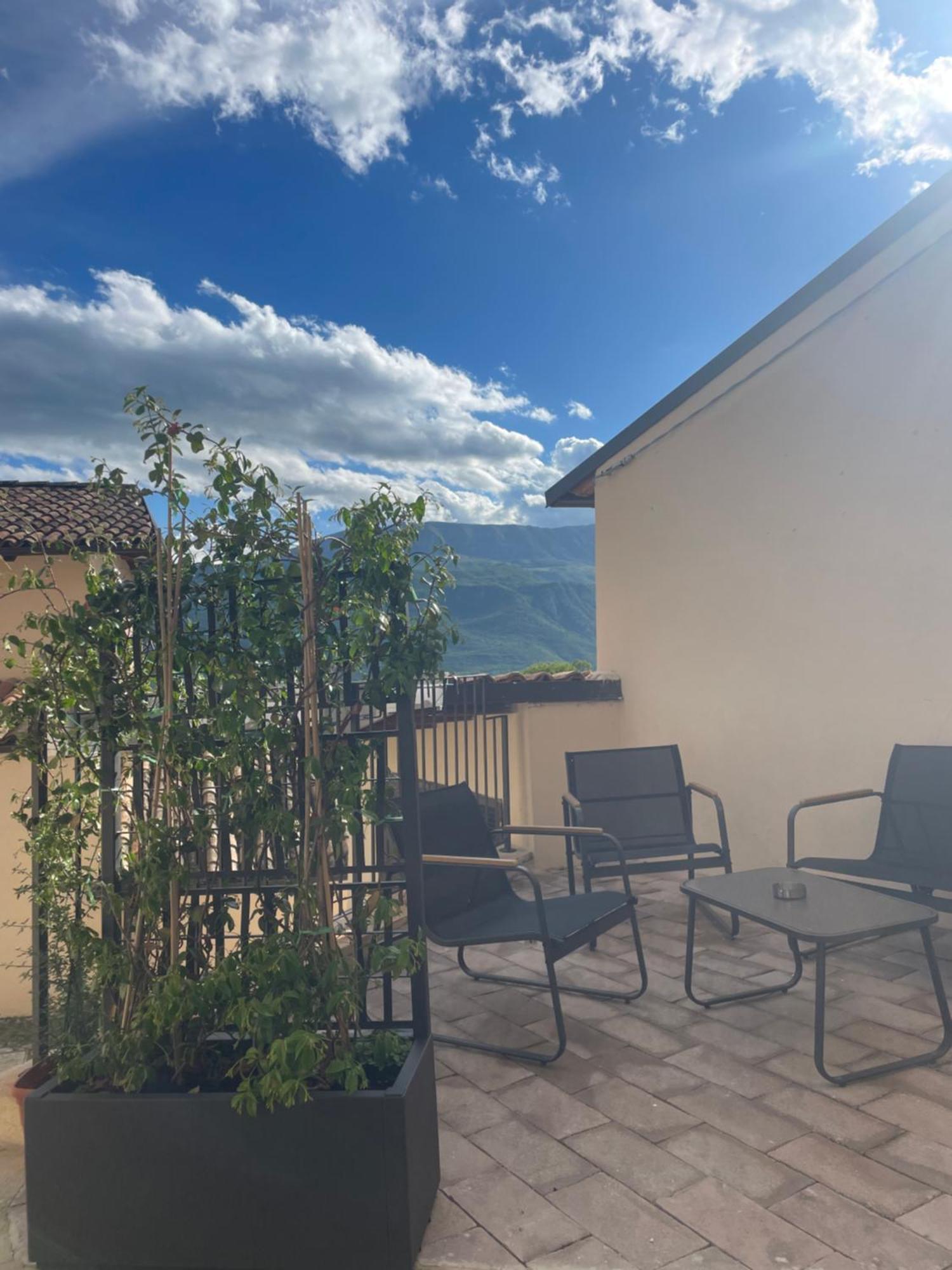 La Casa De Lu Barone Apartment San Demetrio ne' Vestini Bagian luar foto